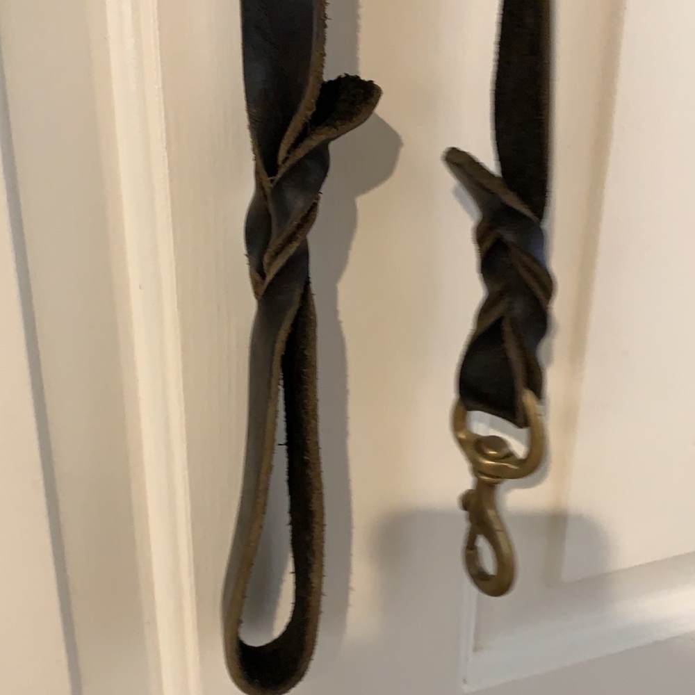 Black leather leash approx. 6’ x 1” Hand Braided - Picture 3 of 8